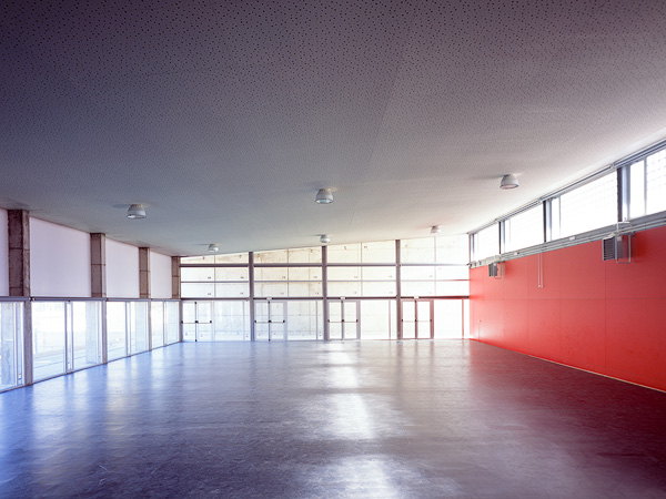 Fotografia d'arquitectura, poliesportiu de l'IES Fontajau, Girona. Enric Massip Bosch Arquitectes