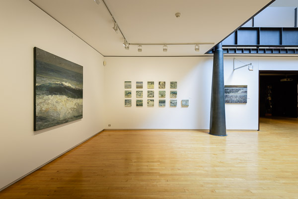 Fotografia de l'exposició El Mar de Guerrero Medina, a la Sala Parés de Barcelona