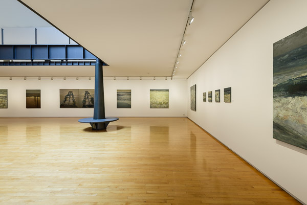 Fotografia de l'exposició El Mar de Guerrero Medina, a la Sala Parés de Barcelona