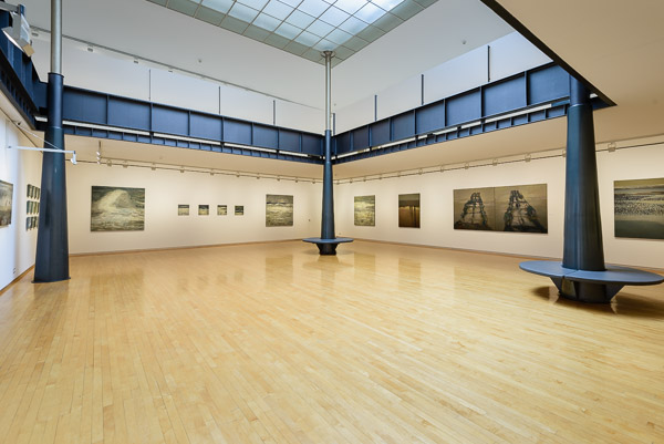 Fotografia de l'exposició El Mar de Guerrero Medina, a la Sala Parés de Barcelona