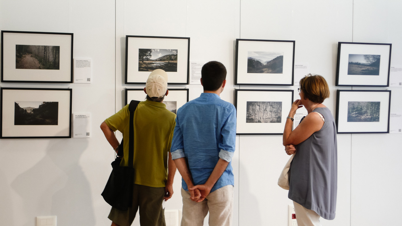 l’exposició del projecte fotogràfic Paisatge i llegenda del comte Arnau a la Biblioteca Carles Rahola de Girona